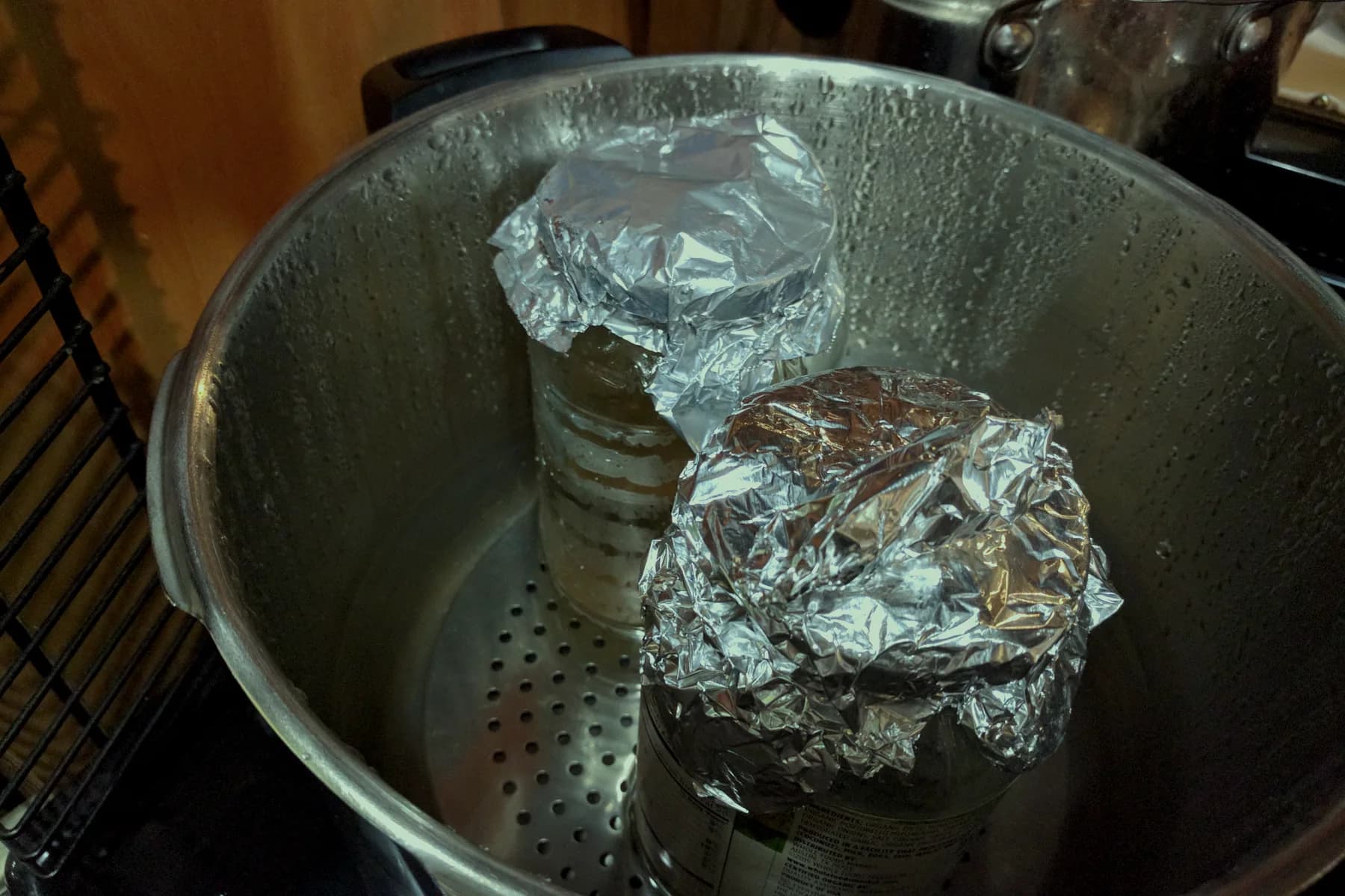 Jars and cultivation equipment in a stainless steel pot